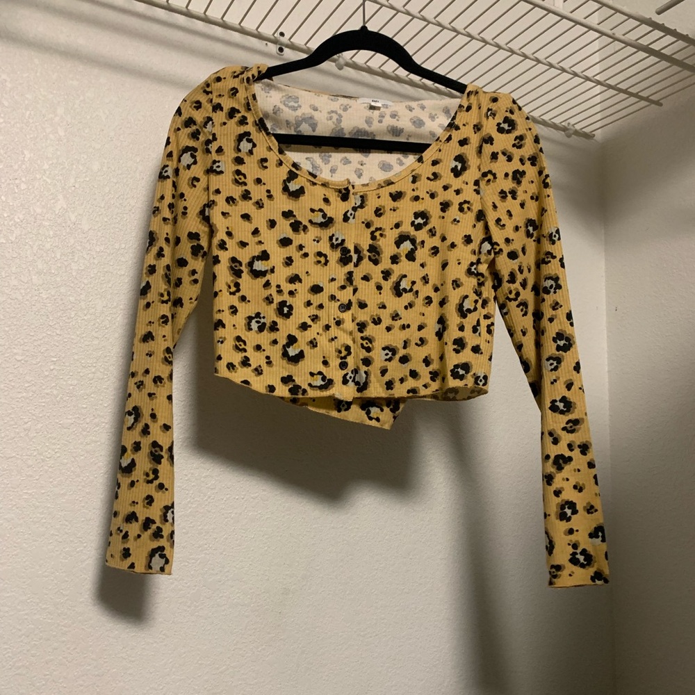 Cheetah Print  2 piece Long Sleeve button up & Tank Top